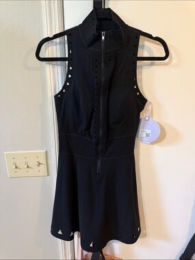 Wiskii active Black Sleeveless Zip-Front Skater Dress
